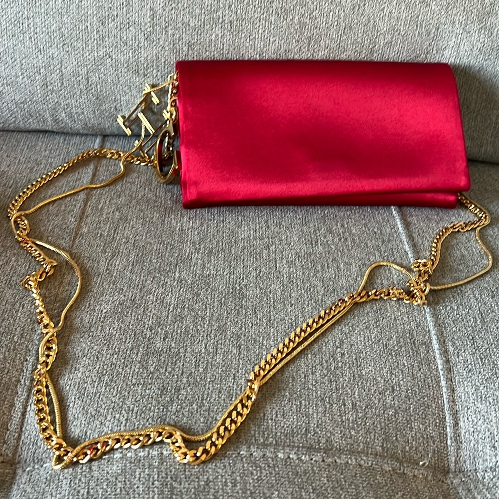 Carolina Herrera Marquise Clutch
Red - Silk, Rare
Original Box and Receipt